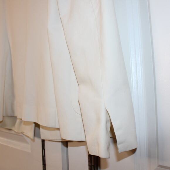 SALVATORE FERRAGAMO Off-White Cotton Notched Lapel Blazer | US 10 - Picture 9 of 9